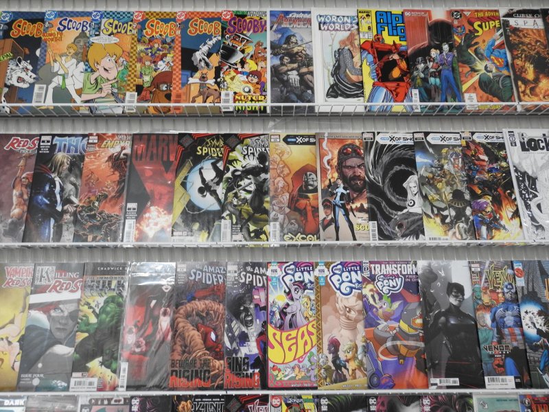 Huge Lot 160+ Comics W/ Batman, Hulk,  Scooby Doo+ Avg VF+ Condition!