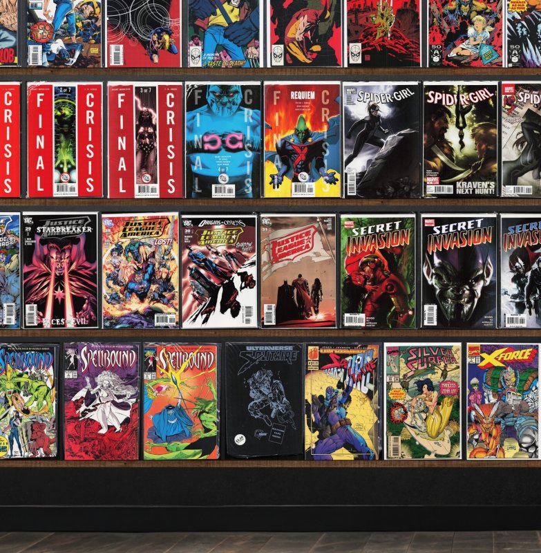 Huge Lot 140+ Comics with Wolverine, Thanos, The Mighty Avengers & More!