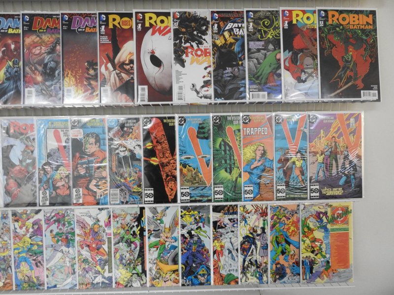 Huge Lot 150+ Comics W/ Batman, Robin, V, Who's Who+ Avg VF Condition!!