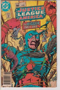 DC Comics! Justice League Of America! Issue #215! 