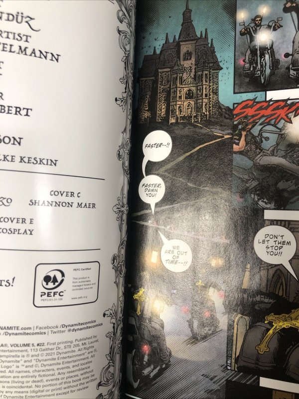 Vampirella (2021)#22 Variant (NM) Dynamite Entertainment • Christopher Priest