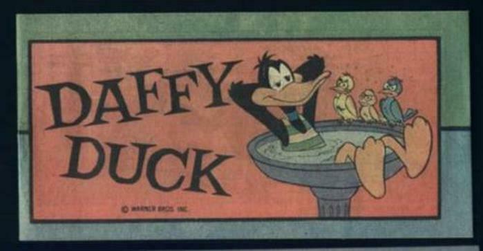 MINI COMIC 1976 DAFFY DUCK 1 ROAD RUNNER+