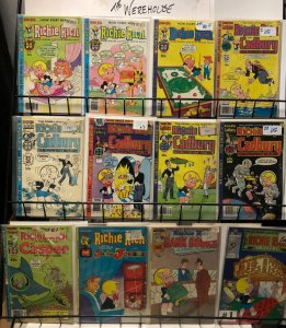 RICHIE RICH COMIC LOT #16 . . . 31 diff Richie 70's show (mostly) Casper, Gloria