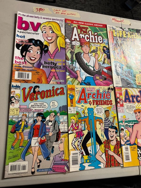 Lot of 10 Comic Lot (see pictures) 370-7