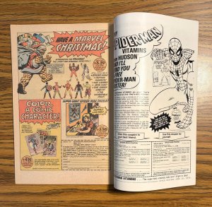 Captain America #193 (8.0 VFN) Jack Kirby is BACK!  (1976)