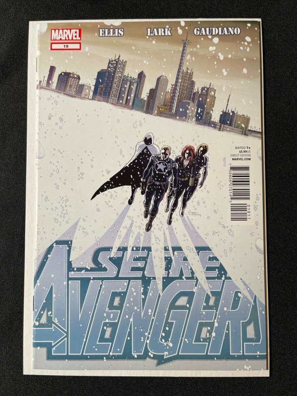 Secret Avengers 19 1st Mr Knight suit Moon Knight NM/MT 2010 Marvel MCU Disney