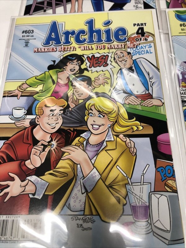 Archie Comics Set Issue (2010) # 600-601 (VF/NM) Comelete Ser • Michael Uslan