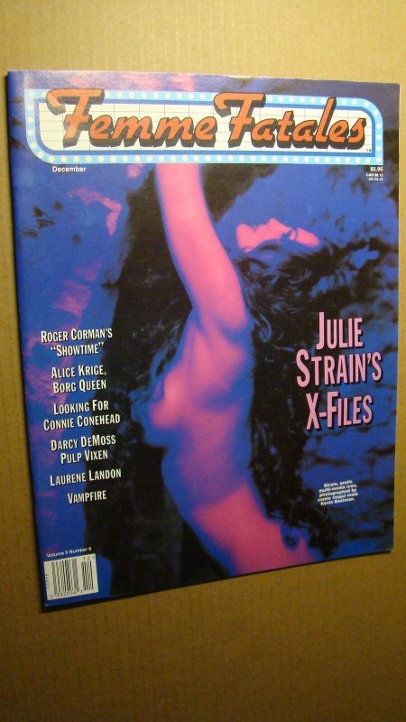 FEMME FATALES V5 N6 *HIGH GRADE* FAMOUS MONSTERS DRACULINA JULIE STRAIN 