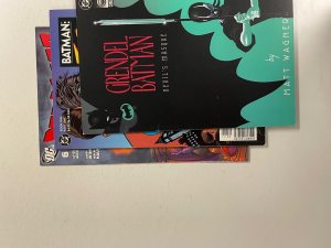 3 DC Comics Batman: Two Face Strikes Twice Grendel Batman Red Hood # 6  65 NO10