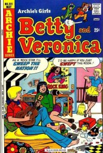 Archie's Girls: Betty and Veronica #221, Good+ (Stock photo)