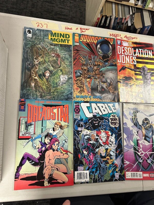 Lot of 10 Comic Lot (see pictures) 237-25