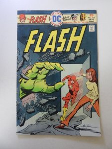 The Flash #236 (1975) VF- condition