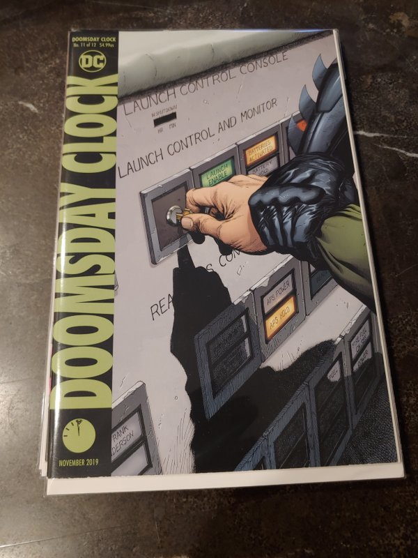 Doomsday Clock #11 (2019)