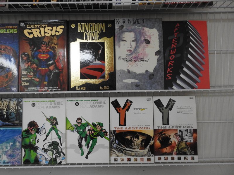 Huge Lot 36 TPB's W/ Sentry, Daredevil, Watchmen, Batman, X-Men+ Avg VF-...