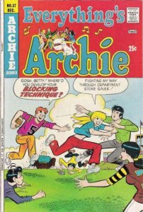Everything's Archie   #37, VF- (Stock photo)