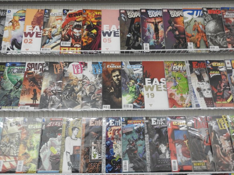 Huge Lot 120+ Comics W/ Daredevil, Superman, Spider-Man+ Avg VF Condition!!