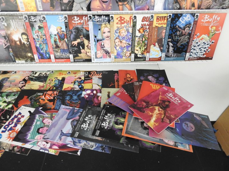 Huge Lot 190+ Comics W/ Buffy the Vampire Slayer, Tomb Raider, +More! Avg VF !