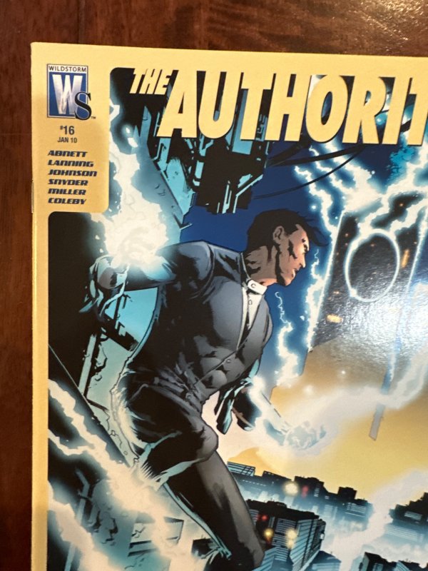 The Authority #16 (2010)