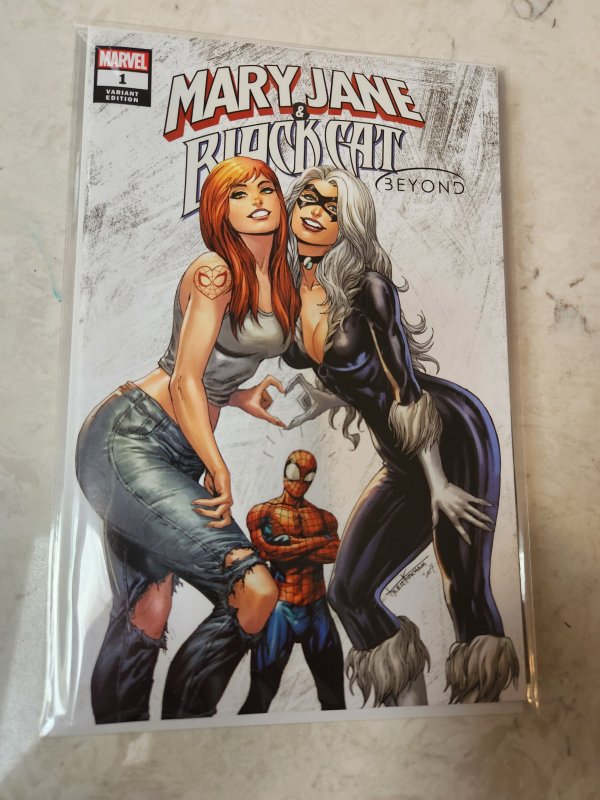 MARY JANE BLACK CAT BEYOND #1 TYLER KIRKHAM VARIANT EXCLUSIVE COMICXPOSURE