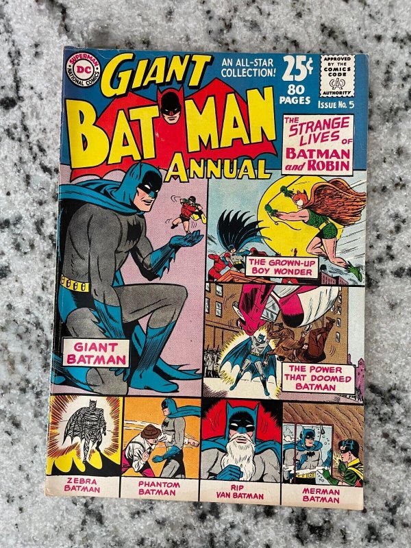 Giant Batman Annual # 5 NM- DC Comic Book Robin Gotham Joker Catwoman HT1 