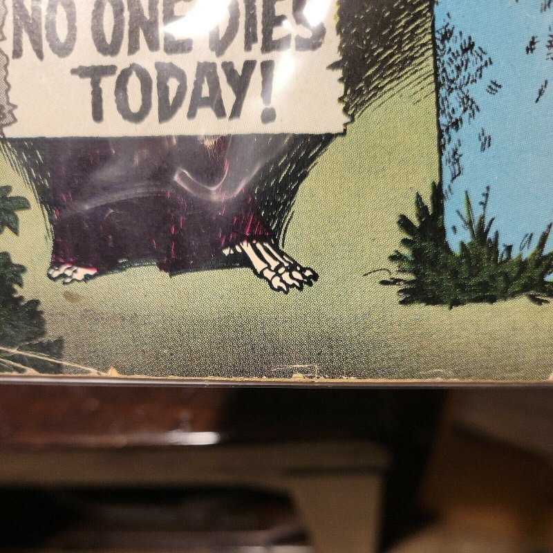 House of Mystery 208 Classic Cemetery Cover  