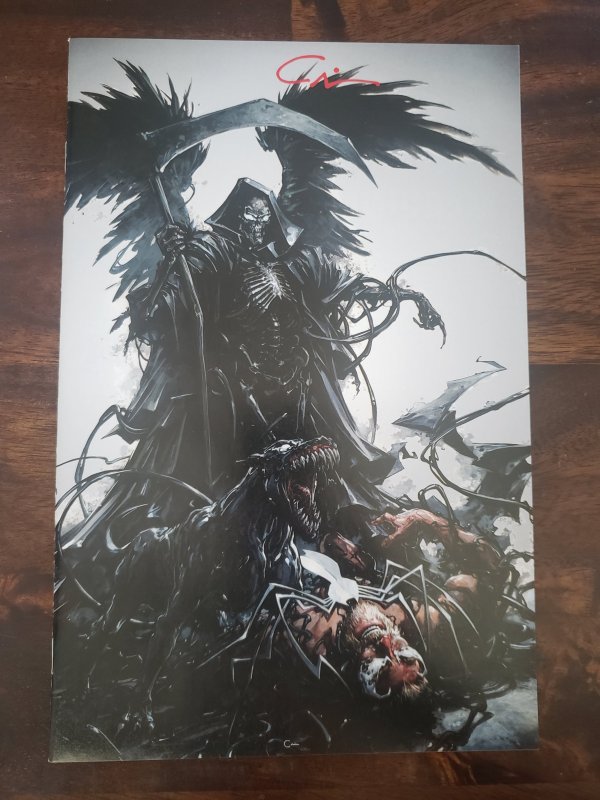 Venom 12 Clayton Crain Comic Mint Exclusives virgin variant signed with COA