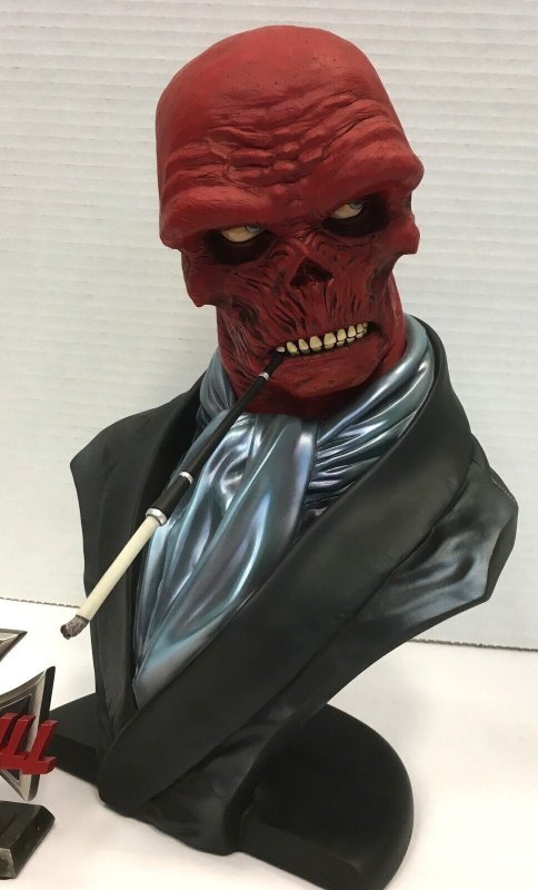 Sideshow Collectibles Exclusive - Marvel's RED SKULL - Legendary Scale Bust  *
