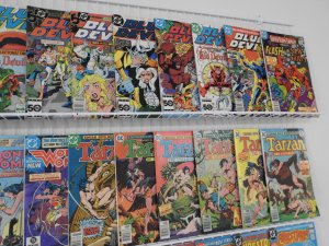 Huge Lot 190+ Comics W/ Wonder Woman, Action Comics, Batman, +More! Avg VF- Cond