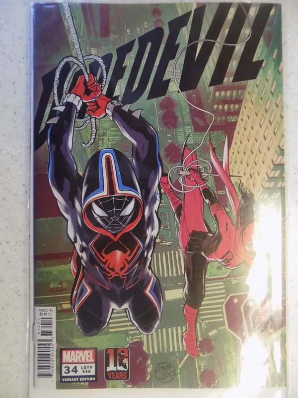 Daredevil # 34 CVR B