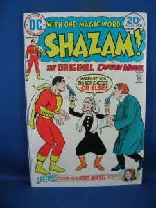 SHAZAM 10 F  VF CAPTAIN MARVEL 1974