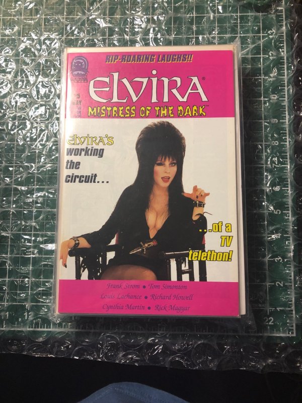 TV show bundle up for Auction!  Various titles, all TV related.