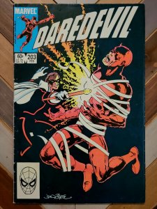 DAREDEVIL #203 (Marvel 1984) John Byrne Cover / DD vs. The Trump / VG