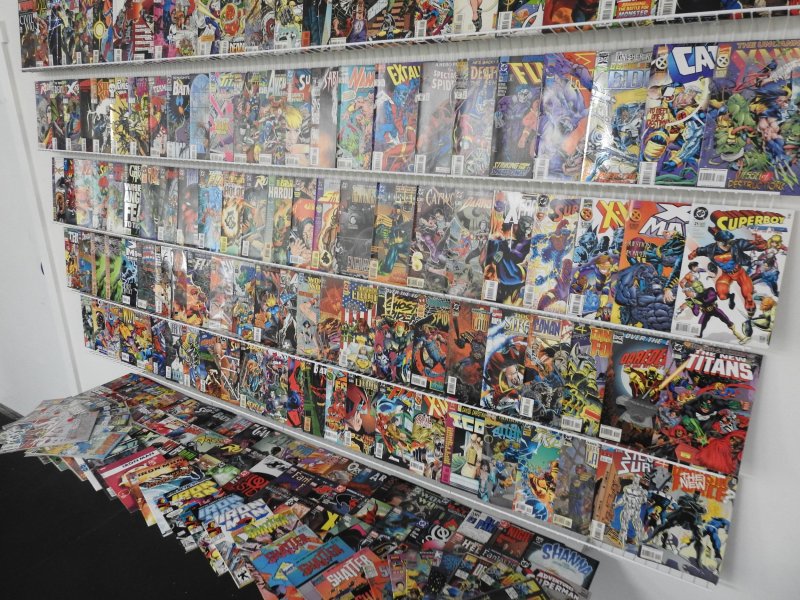 Huge Lot 210+ Comics W/ Batman, Superman, X-Men, +More! Avg FN Condition!