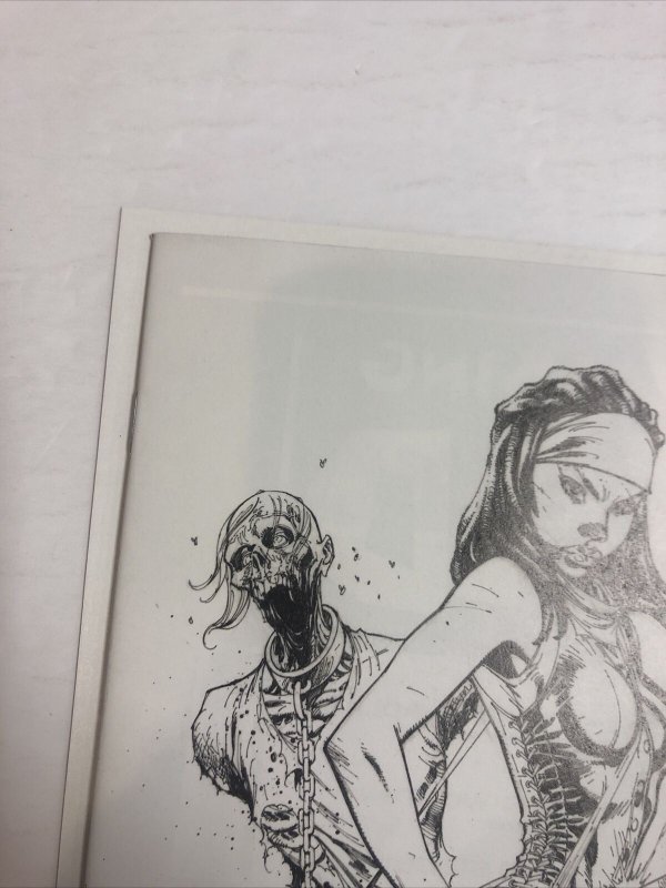 Walking Dead (2018) # 19 (NM) 15th Anniversary black & white  Virgin Variants