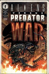 Aliens vs. Predator: War #0 (1995) Predator