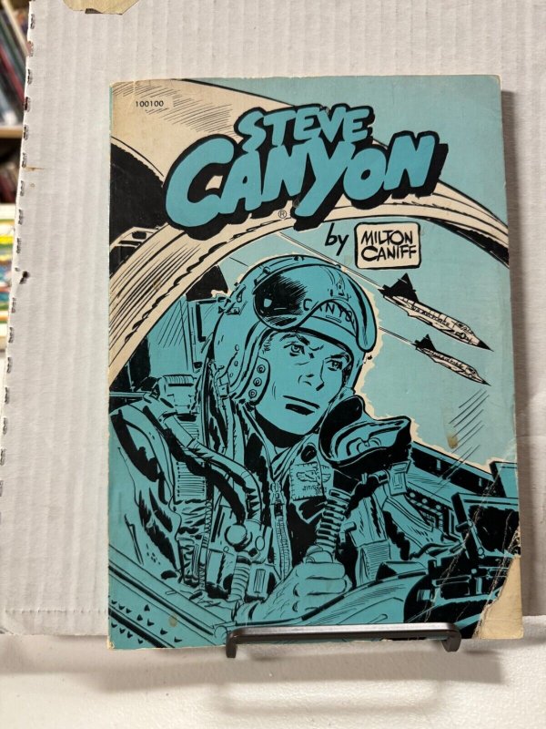 Steve Canyon #100100 Comic Grosset & Dunlap 1959 Milton Caniff Book SC Collected