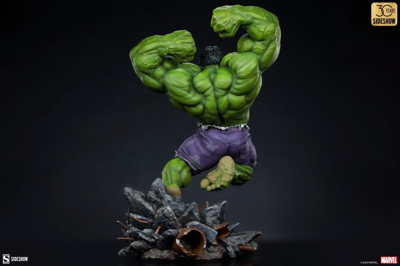 Hulk Classic Sideshow Premium Format Statue 1/4 Scale PRE ORDER
