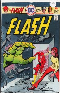 The Flash #236 (1975) The Flash