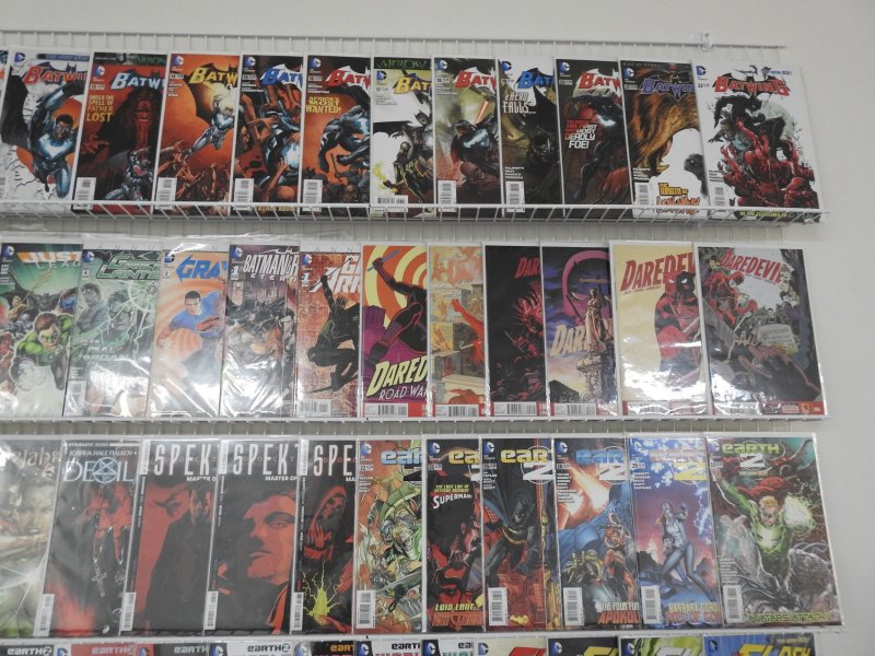 Huge Lot 170+ Comics W/ Flash, Daredevil, Batwing, +More! Avg VF+ Cond! see desc