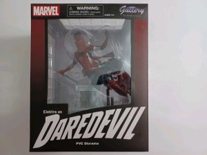 Diamond Marvel Gallery Elektra as Daredevil 2022 PVC Figure - NEW