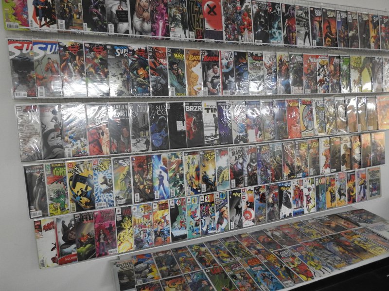 Huge Lot 150+ Comics W/ Batman, Superman, Avengers, +More! Avg VF Condition!