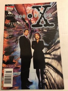 THE X-FILES #6 : Topps 6/95 VF/NM; Newsstand Variant, Fox & SCULLY photo cover