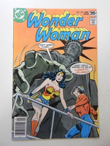 Wonder Woman #239 (1978) VF Condition!