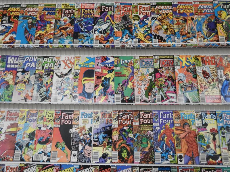 Huge Lot 190+ Comics W/ Hulk, Fantastic Four, Daredevil+ Avg Fine+ Condition!!
