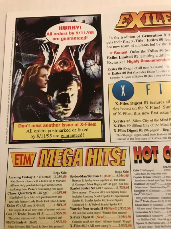 THE X-FILES Annual #1 : Topps 1995 VF; Newsstand Variant, Fox & SCULLY