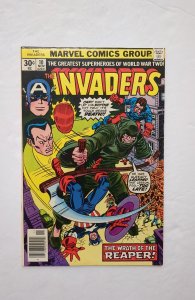 The Invaders #10 (1976) VF- 7.5