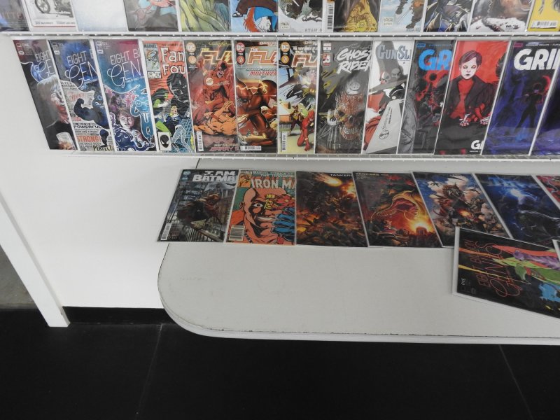 Huge Lot 130+ Comics W/ Batman, Hulk, Avengers, +More! Avg VF+ Condition!