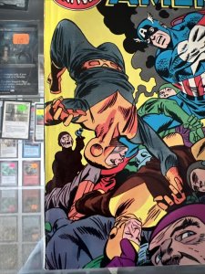 GIANT SIZE CAPTAIN AMERICA #1 KIRBY 1975