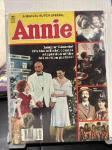 MARVEL SUPER SPECIAL 23  ANNIE John Huston Broadway ADAPTED BY DEFALCO VG+