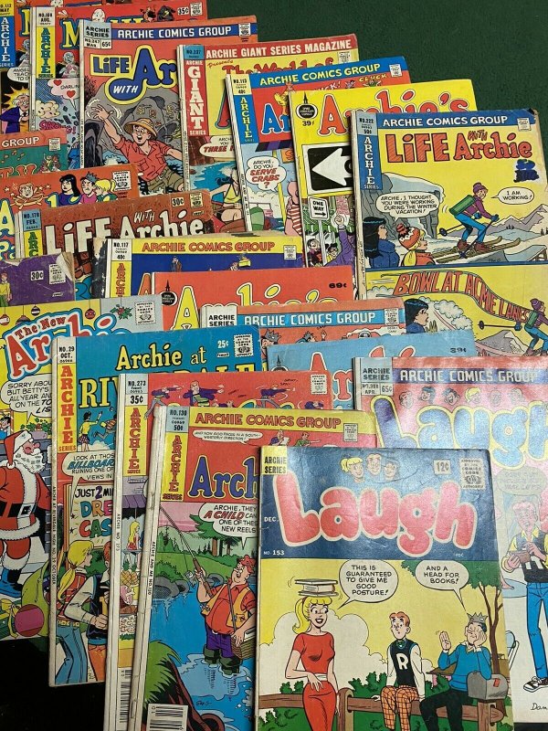 VINTAGE COMIC BOOK LOT OF 21 ARCHIE COMICS All Different 12 Cent An Up